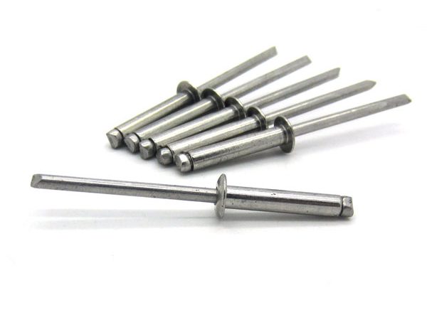 Stainless Steel Blind Rivets